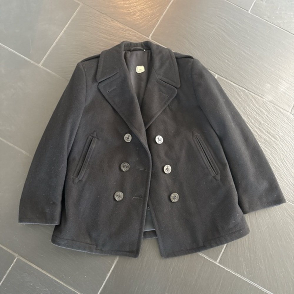 Vintage women's black heavy army/navy peacoat